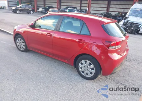 2021 Kia Rio 5-Door S z USA, uszkodzony, nr VIN 3KPA25AD9ME406997